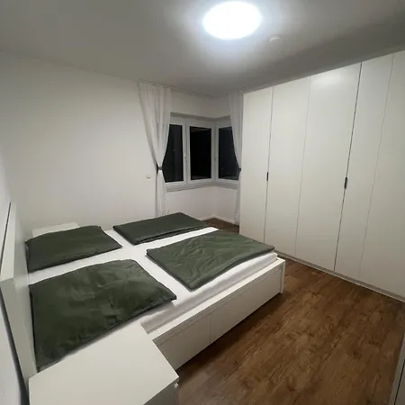 Appartement Schoene In Buxtehude- Zentral -lade Saeule -6person *