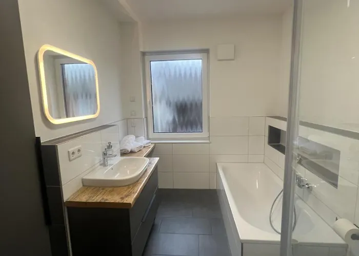 Schoene In Buxtehude- Zentral -lade Saeule -6person Buxtehude